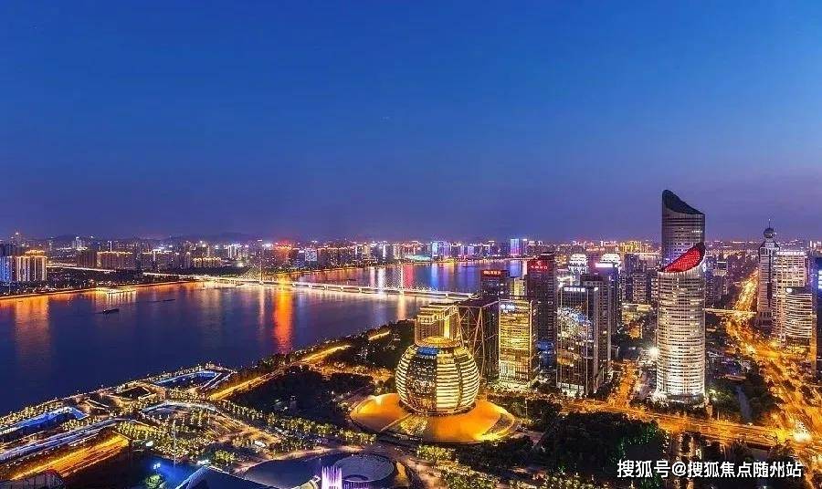 2025正版精准免费大全和新澳2025最新版免费全面释义、解释与落实